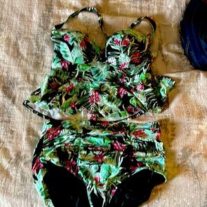 Torrid size 2 two piece super sexy style swim suit